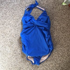 Liz Lange maternity swimsuit